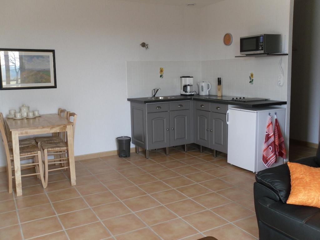Mille Joies Apartment Saint-Pardoux-Corbier Cameră foto