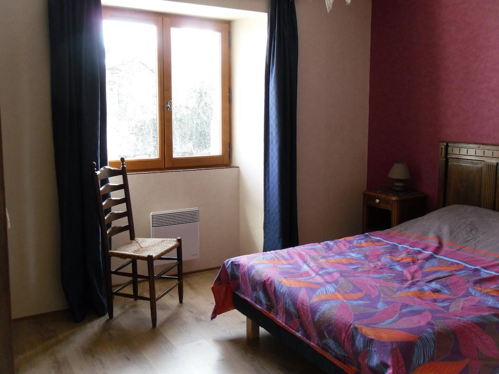 Mille Joies Apartment Saint-Pardoux-Corbier Cameră foto